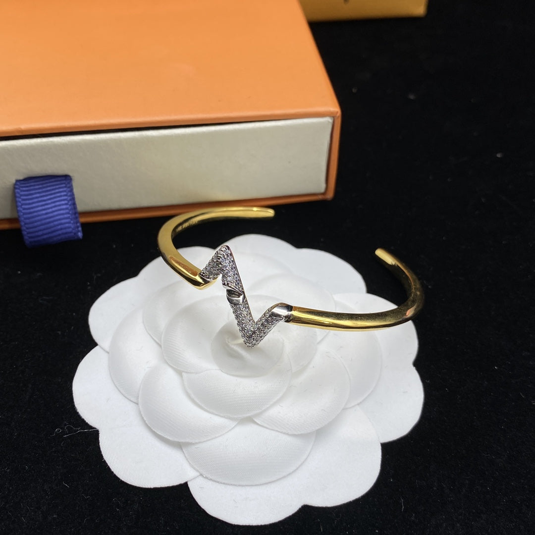 [Lucky Star]VOLTE UPSITE DOWN DIAMOND GOLD OPEN BRACELET