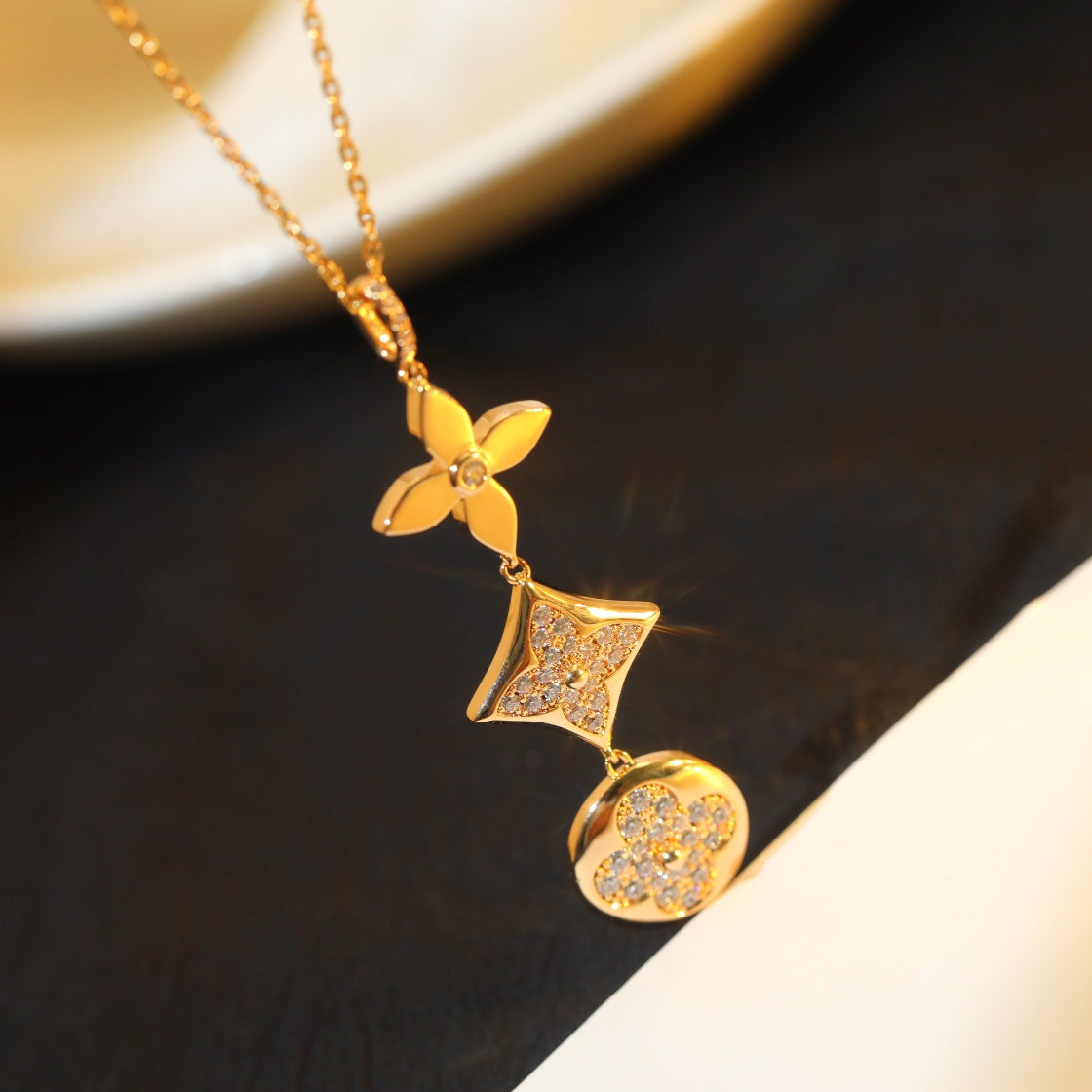 [Lucky Star]STAR AND SUN DIAMOND PINK GOLD NECKLACE