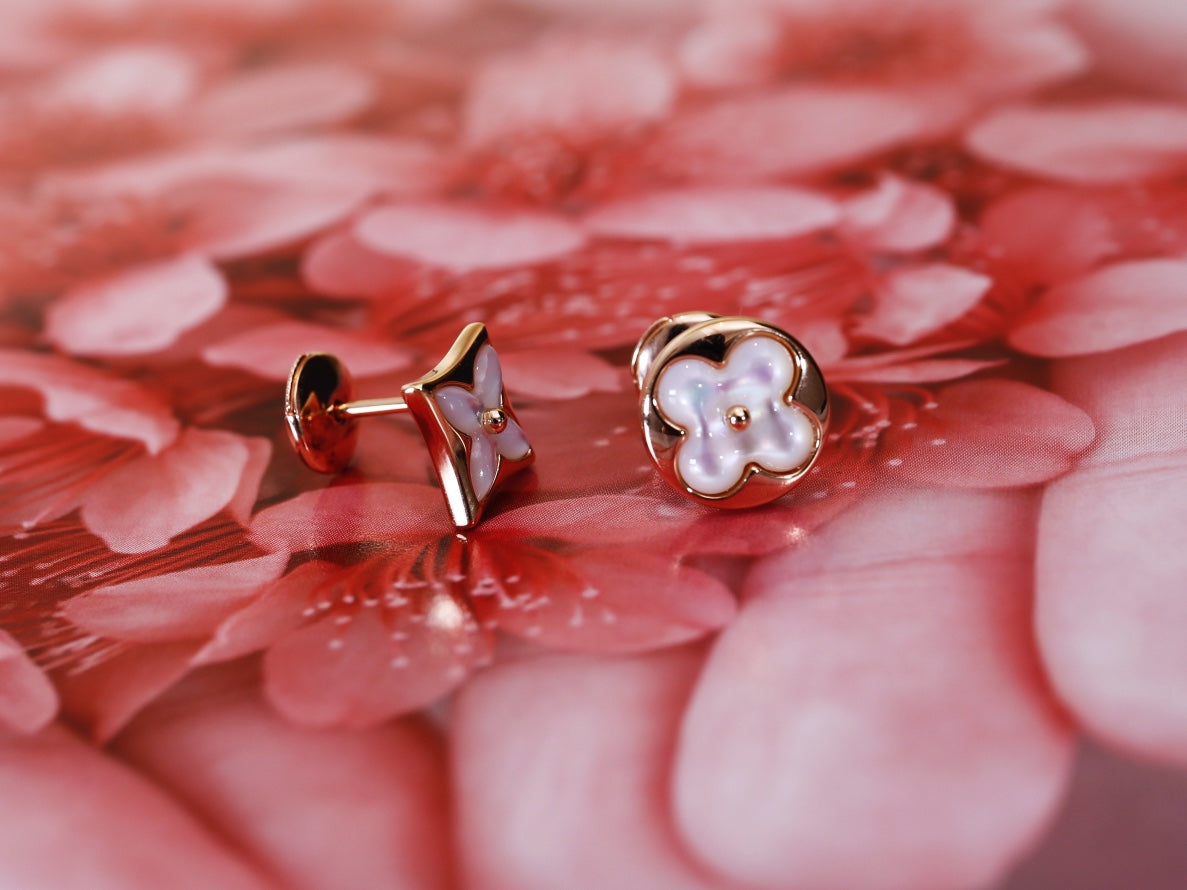 [Lucky Star]STAR AND SUN PINK GOLD MOP STUD EARRINGS