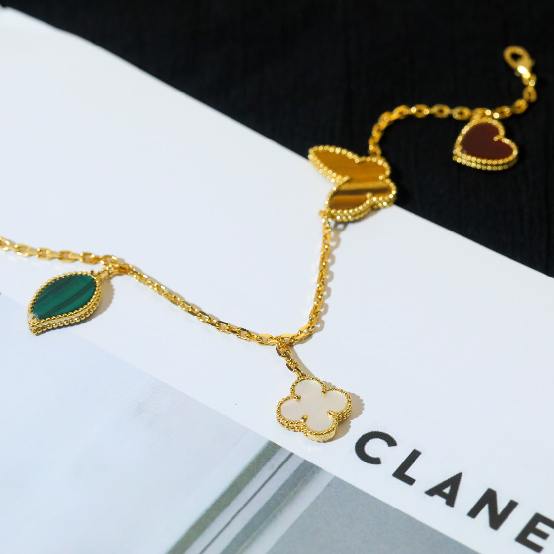 [Lucky Star]LUCKY SPRING 5 MOTIF GOLD BRACELET
