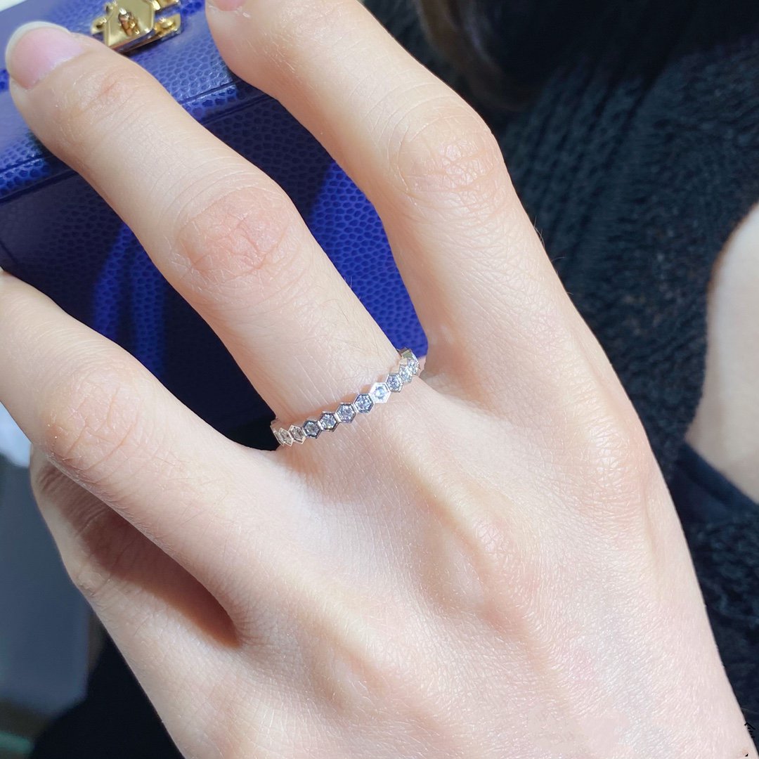 [Lucky Star]BEE LOVE DIAMOND PAVED SMALL RING