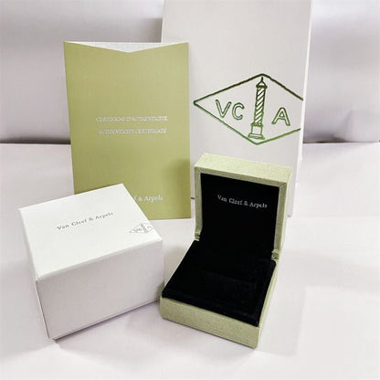 [Lucky Star]VA CLOVER BRACELET NECKLACE RING BOX GIFT BAG