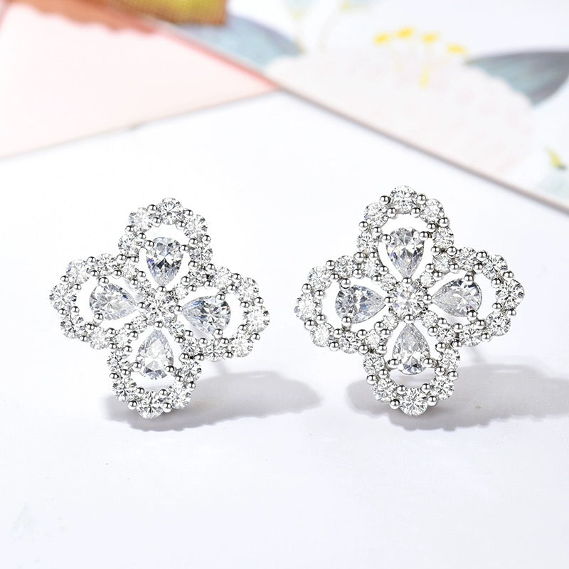 [Lucky Star]LOOP EARRINGS FULL MOTIF DIAMOND 16MM